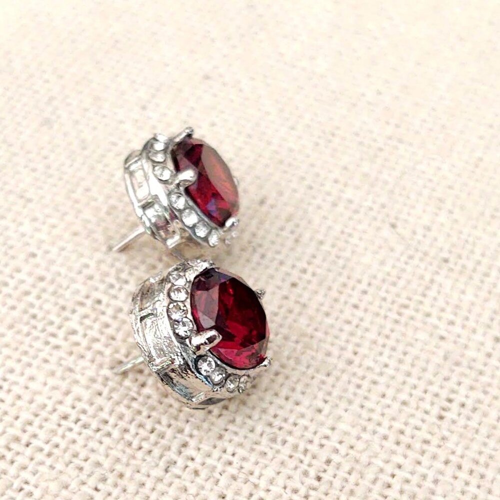 Faux ruby and diamond stud earrings - Picture 6 of 9